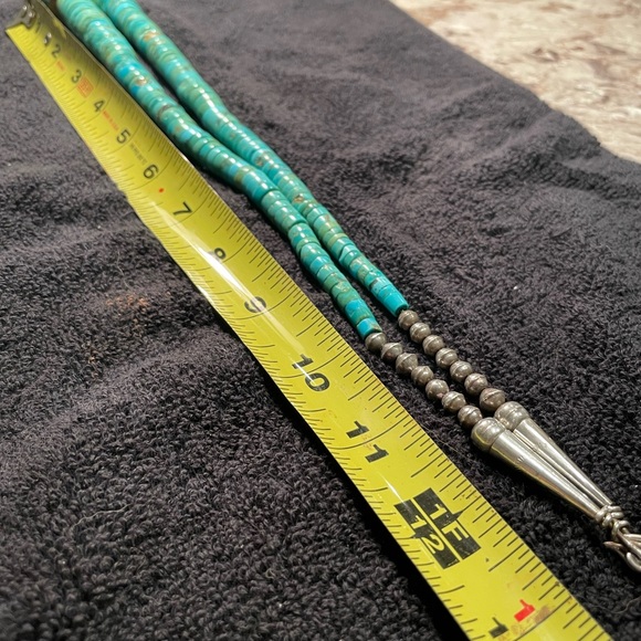 Vintage Turquoise Beaded Necklace
Length 13” top to bottom - Picture 9 of 9